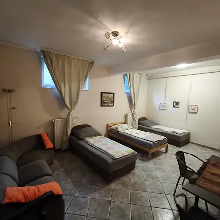 לינה וארוחת בוקר Hermina Extra 3*